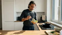 Rychlé chlebíčky se sleděm a vejcem: křupavý trik, díky kterému se nerozmočí