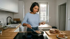 Pečeňovo‑masový dort z játrových palačinek: recept, který zmizí jako první