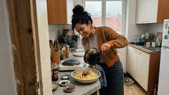 Brambory po korejsku: jednoduchý salát, který zmizí dřív, než vychladne